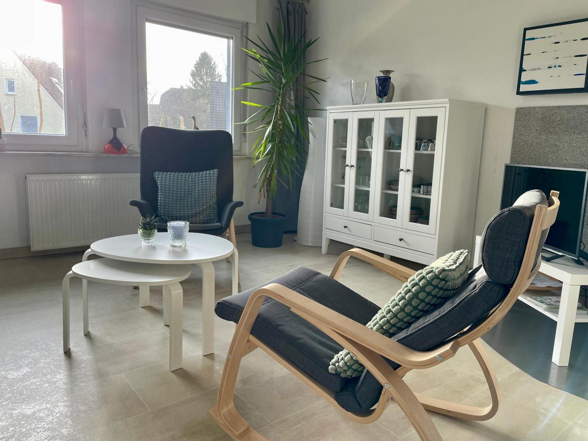Gemuetliche Mit Balkon, Verkehrsguenstig Gelegen
